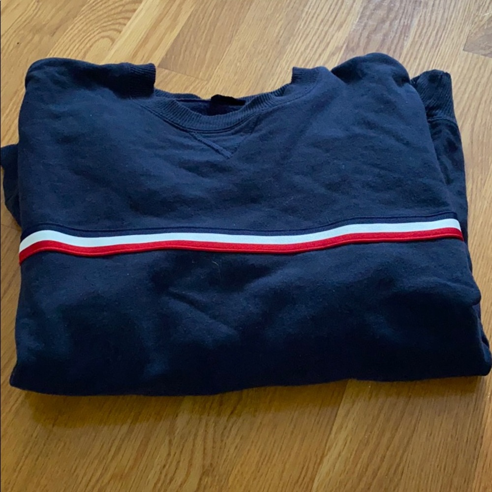 brandy melville sweatshirt